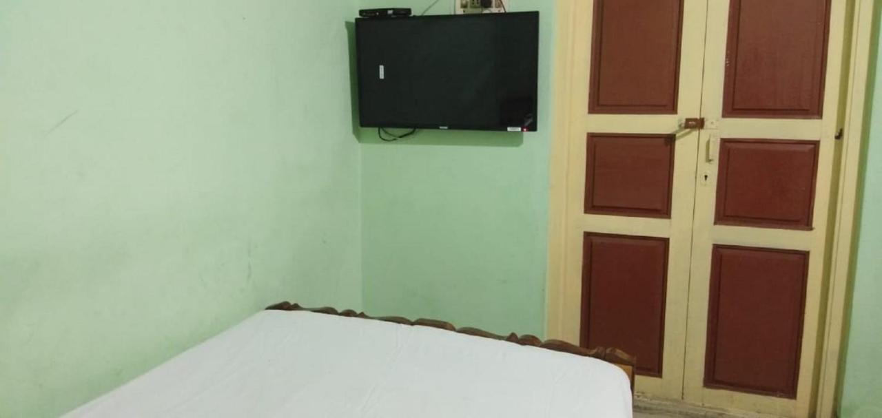 Family Guest House Near Bus-Stand Puducherry Exterior foto